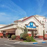 Wyndham Visalia