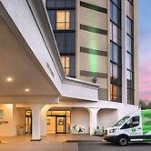 Holiday Inn Austin -Town Lake by IHG