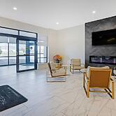 The Lux Hotel & Conference Center, an Ascend Collection Hotel