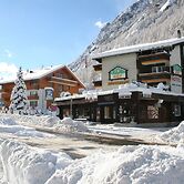 Typically Swiss Hotel Täscherhof