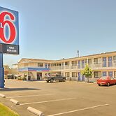 Motel 6 Fresno, CA - Blackstone North