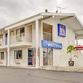 Motel 6 Portland, OR - Central