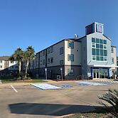 Motel 6 Biloxi, MS - Beach