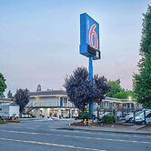 Motel 6 Salem, OR