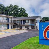 Motel 6 Longview, TX