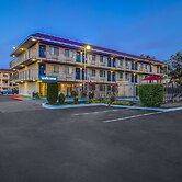 Motel 6 Kirkland, WA - North Kirkland