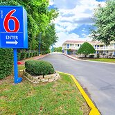 Motel 6 Huntsville, TX