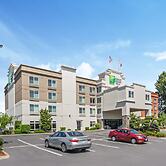 Holiday Inn Express & Suites Tacoma by IHG
