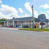 Economy Inn By OYO Ashburn
