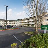 HomeTowne Studios By Red Roof Seattle - Kent/ Des Moines