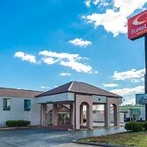 Econo Lodge Inn & Suites