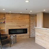 Country Inn & Suites by Radisson, Monterey Beachfront-Marina, CA