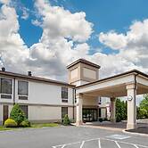 Quality Inn & Suites NJ State Capital Area