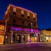 Historic Cary House Hotel
