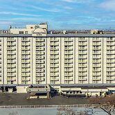 DoubleTree by Hilton New York JFK Airport