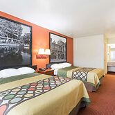 Super 8 by Wyndham San Antonio at I-10