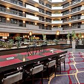 Embassy Suites by Hilton Dulles Airport