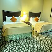 Sunday House Inn and Suites