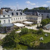 Château Belmont Tours by The Crest Collection