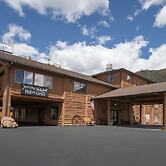 Antler Lodge - Gardiner MT