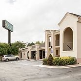 Quality Inn South Hill I-85
