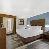 Best Western Airport Albuquerque InnSuites Hotel & Suites