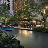 Hyatt Regency San Antonio Riverwalk