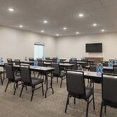 Garner Hotel Wadsworth by IHG