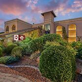 Best Western Plus Arroyo Roble Hotel & Creekside Villas