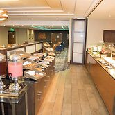 Crowne Plaza London- Gatwick Airport by IHG