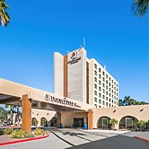 DoubleTree by Hilton Tucson - Reid Park