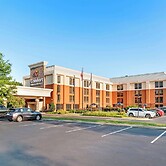 Comfort Inn & Suites Newark - Wilmington