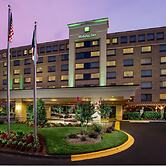 Holiday Inn Charlotte University Executive Park by IHG
