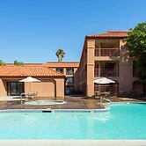 Days Inn by Wyndham Fontana / Rialto