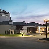 Courtyard by Marriott Louisville East