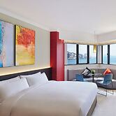 Prince, Marco Polo Hotel