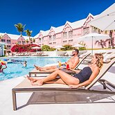 Comfort Suites Paradise Island