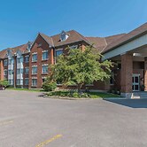 Quality Suites Whitby