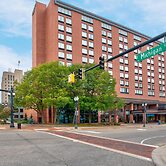 DoubleTree by Hilton Lansing