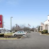 Clarion Hotel & Conference Center