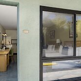 Caliente Tropics Hotel