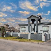 Travelodge by Wyndham Calgary South