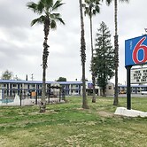 Motel 6 Visalia, CA