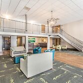 EverSpring Inn & Suites