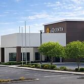 La Quinta Inn & Suites by Wyndham Miamisburg Dayton South