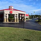 Ramada by Wyndham Savannah Gateway