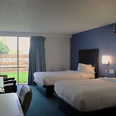 Travelodge by Wyndham Milwaukee