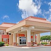 Ramada by Wyndham West Memphis