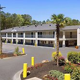Days Inn by Wyndham Acworth