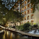 Omni La Mansion del Rio